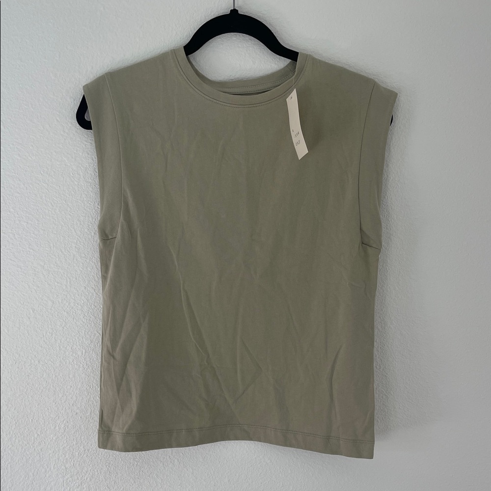 NWT Women’s Top